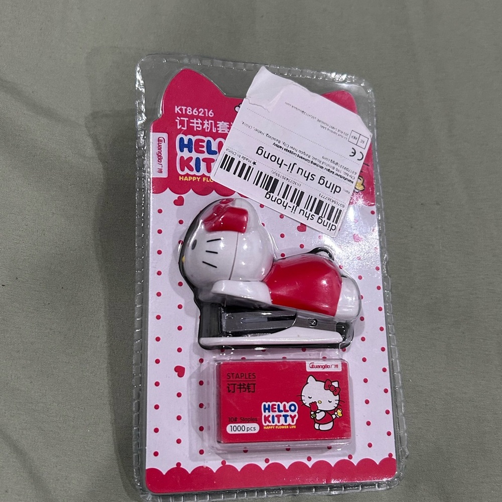Hello kitty mini stapler set - Picture 6 of 7